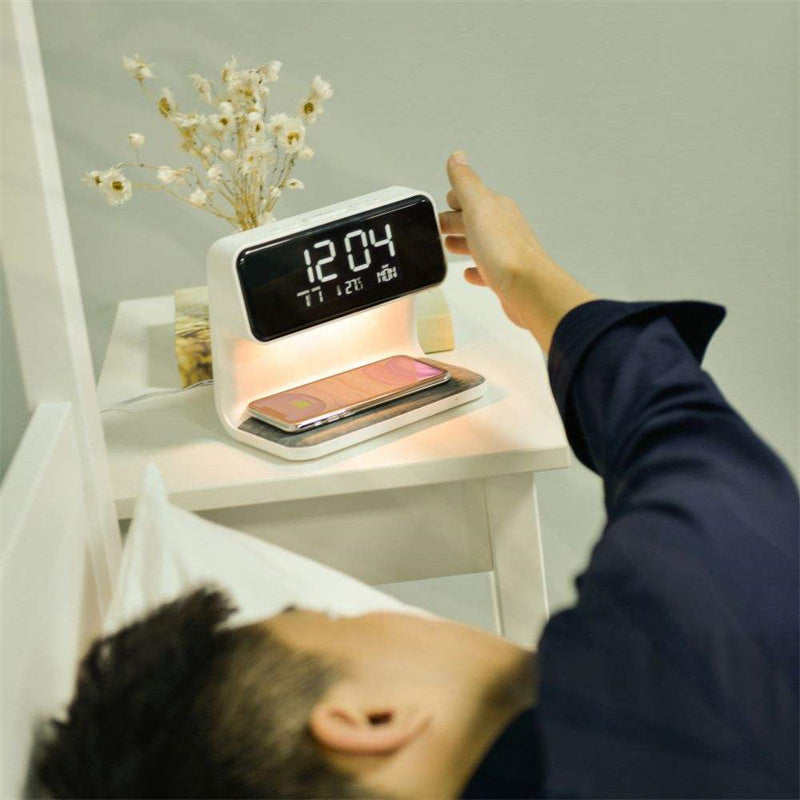 3-in-1 Bedside Lamp with Wireless Charging – Elegant Lighting for Cozy Nights 2