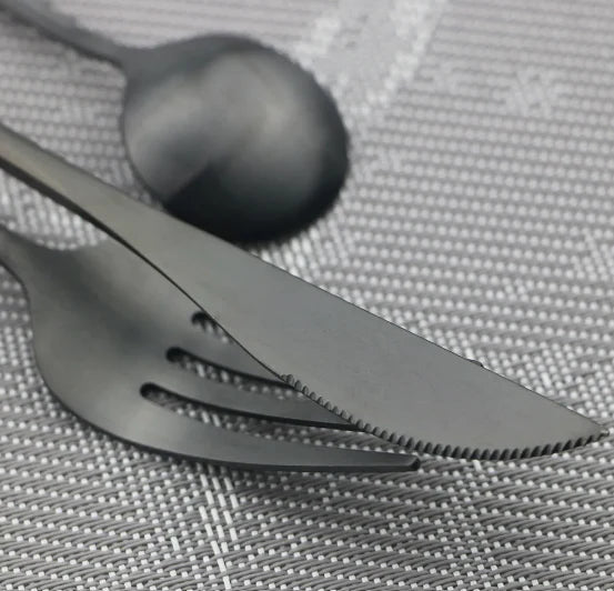 30-Part Minimalist Cutlery Set – Sleek Design for Effortless Dining 4