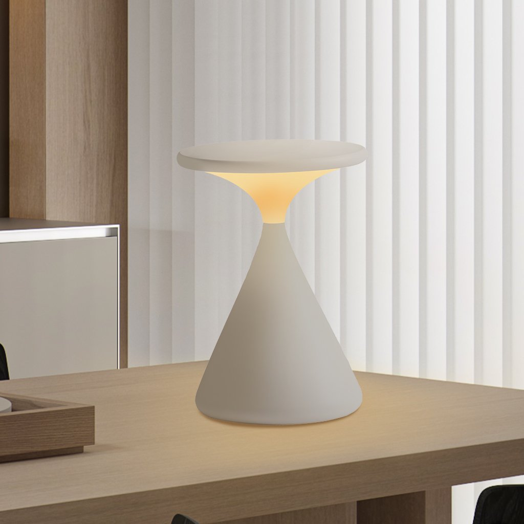 Aaron Akku-Tischleuchte – Stylish Cordless Design for Flexible Lighting 4