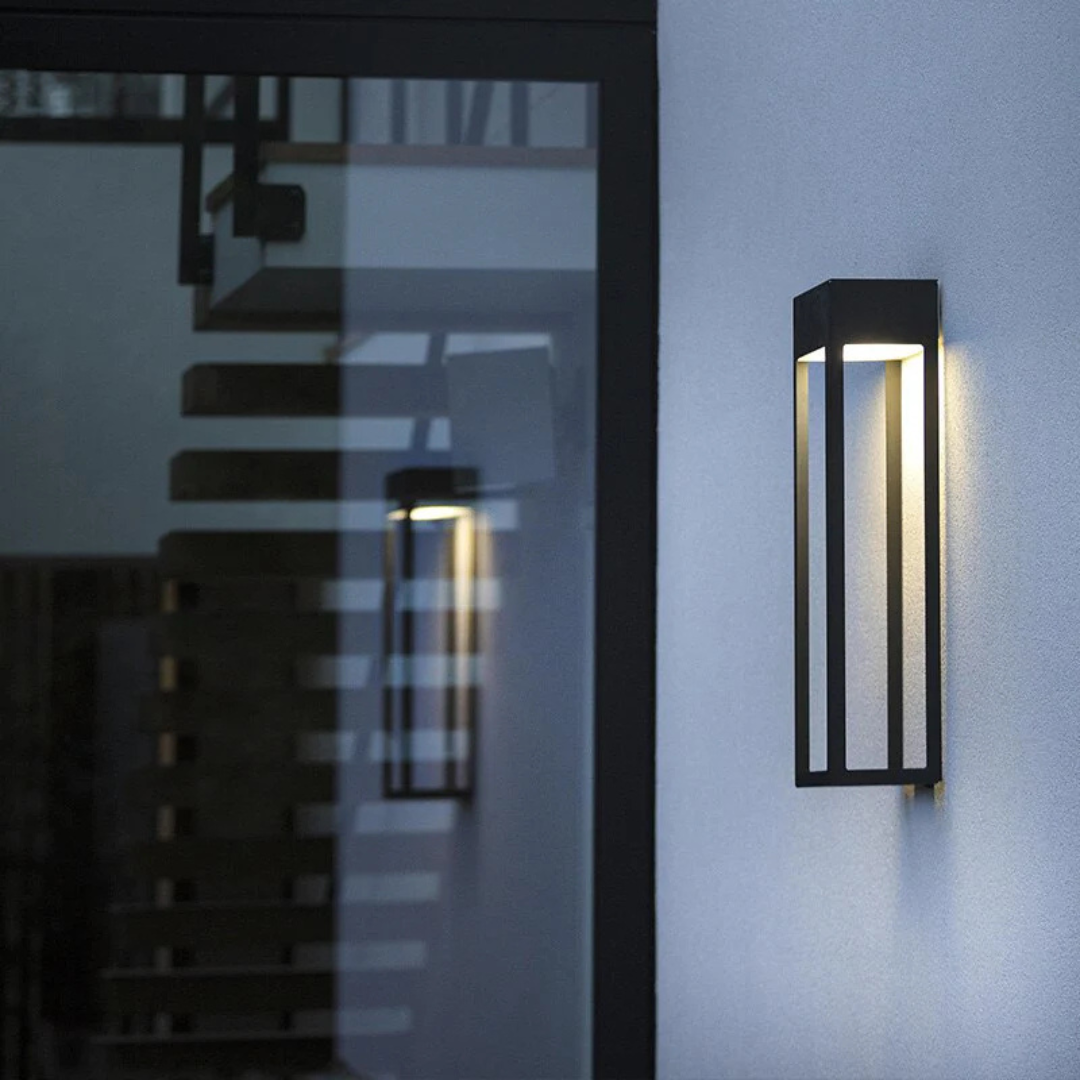 Alcane LED Solar Outdoor Wall Light – Elegant Illumination for Your Garden 3