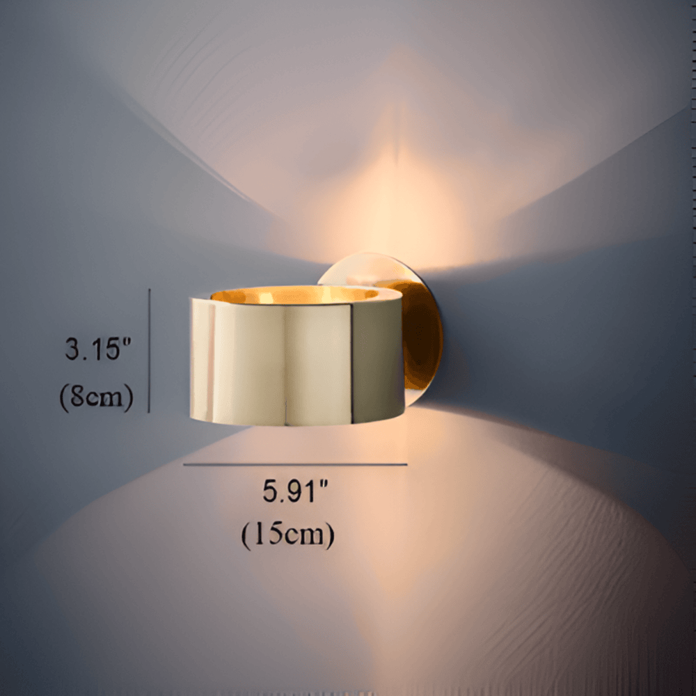 Alecta Wall Lamp Gold – Minimalist Design with Warm Elegance 5