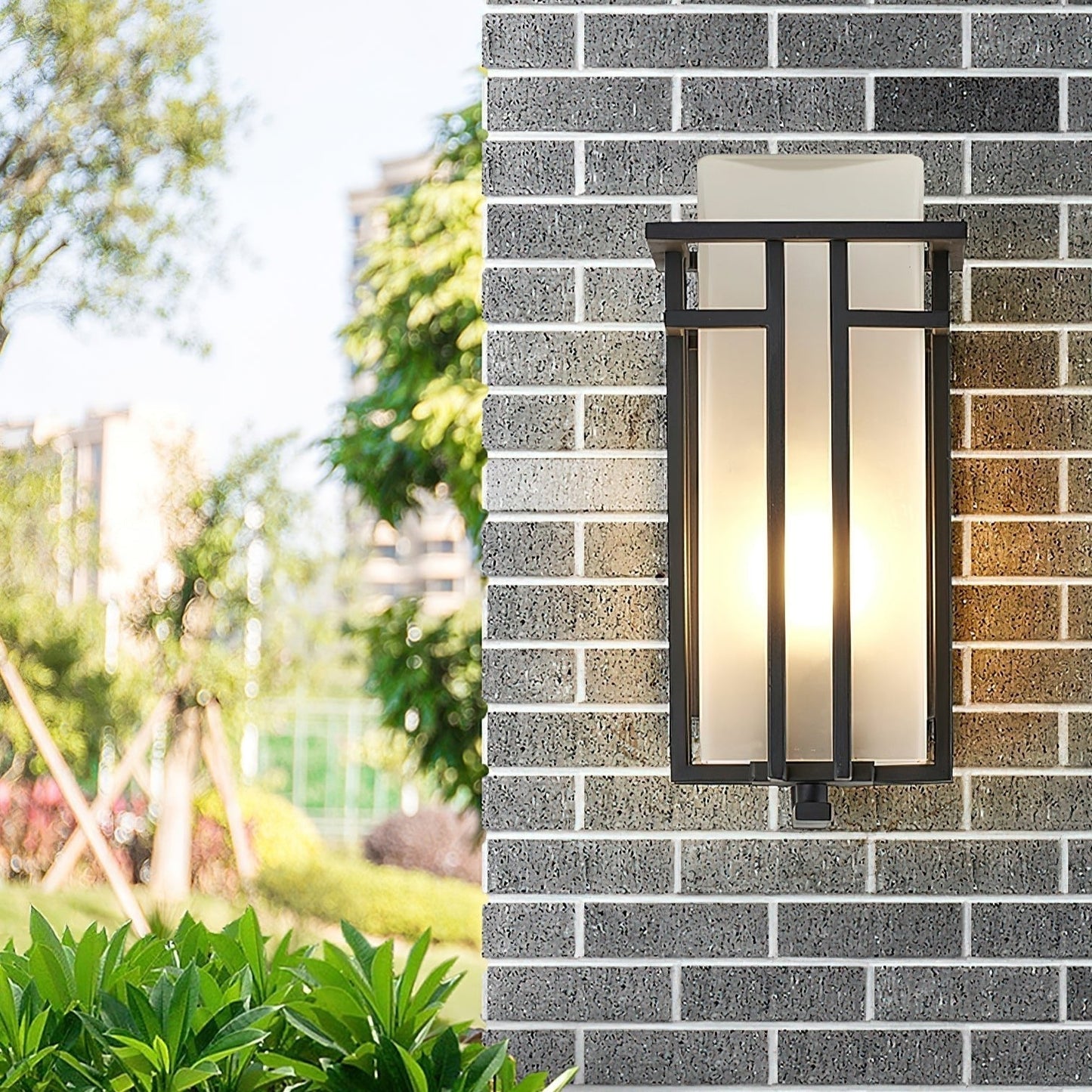 Arvina Outdoor Wall Lamp – Timeless Elegance for Charming Spaces 3