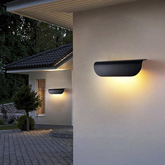 Astoria Outdoor Wall Light – Stylish Illumination for Modern Exteriors 1