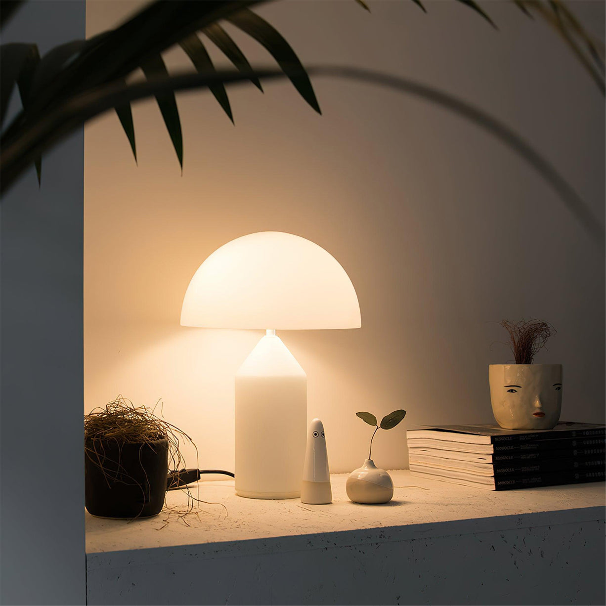 Atollo Glass Table Lamp – Elegant Geometric Design for Modern Décor 7