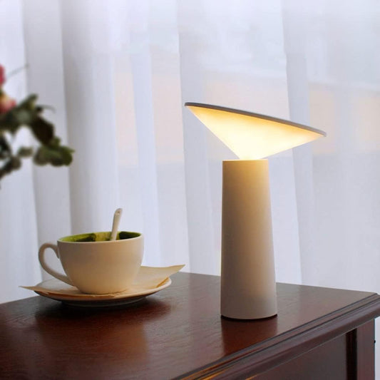 Aurora Table Lamp – Cordless Design with Modern Aesthetics 1