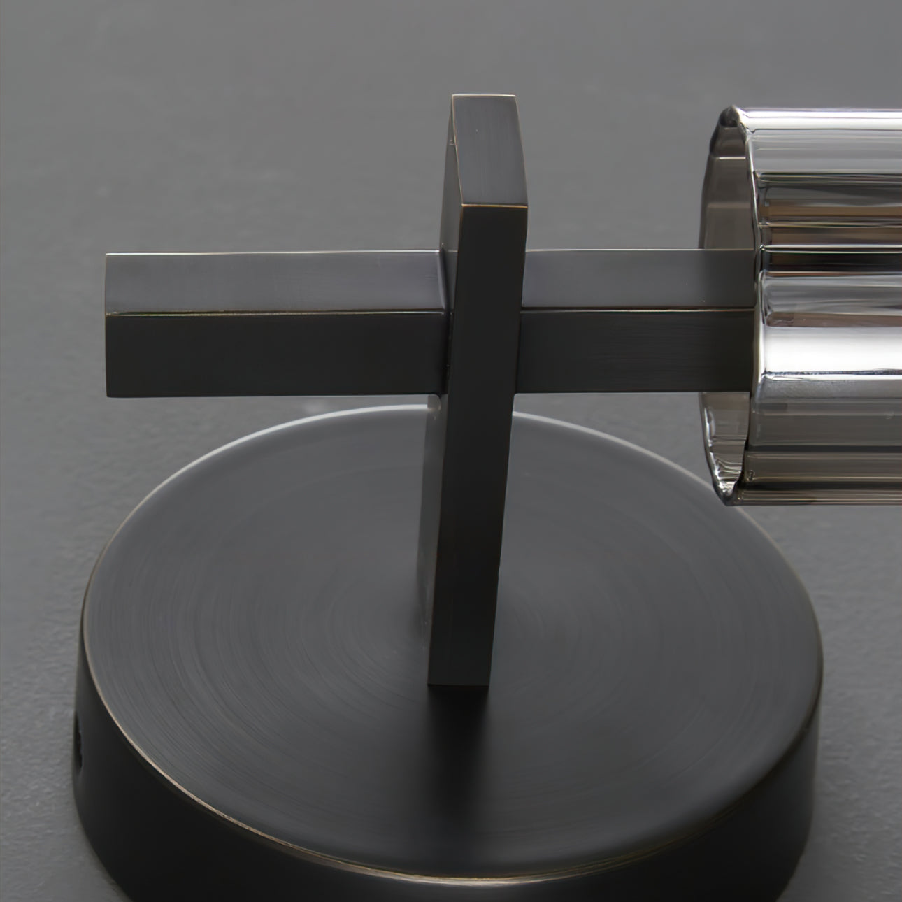 Beacon Wall Light – Modern Design with Inviting Glow 5
