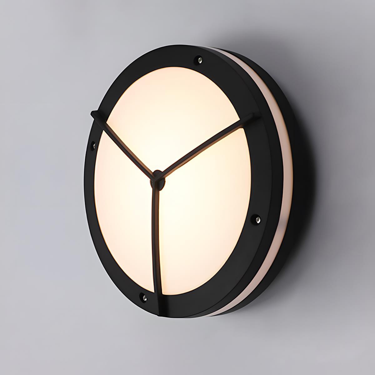 Black Outdoor Wall Lantern – Elegant Lighting for Exterior Spaces 8