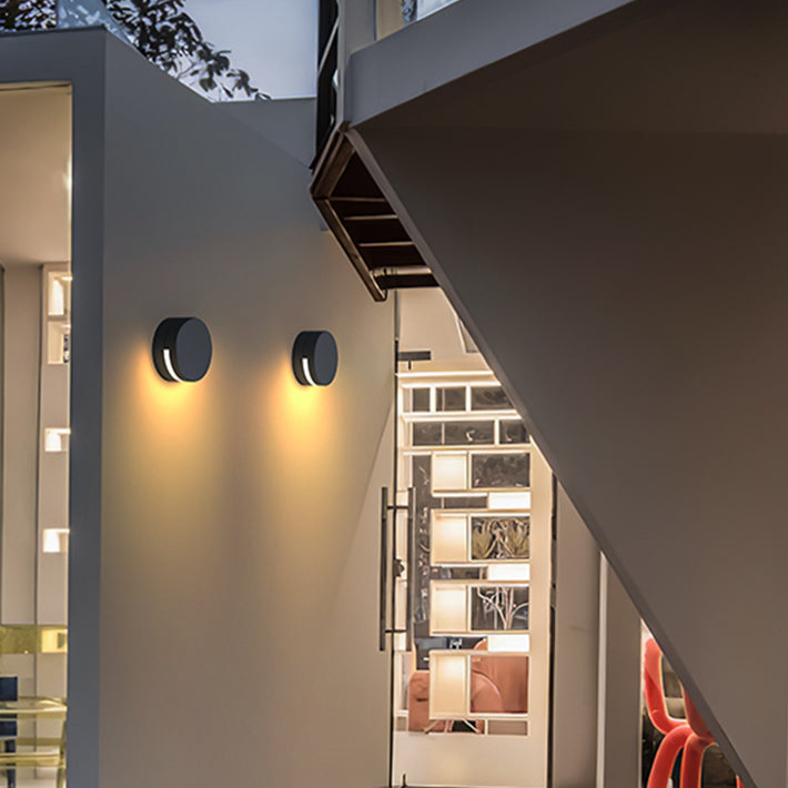 CIRVIA Outdoor Wall Lights – Stylish Illumination for Your Exterior 4