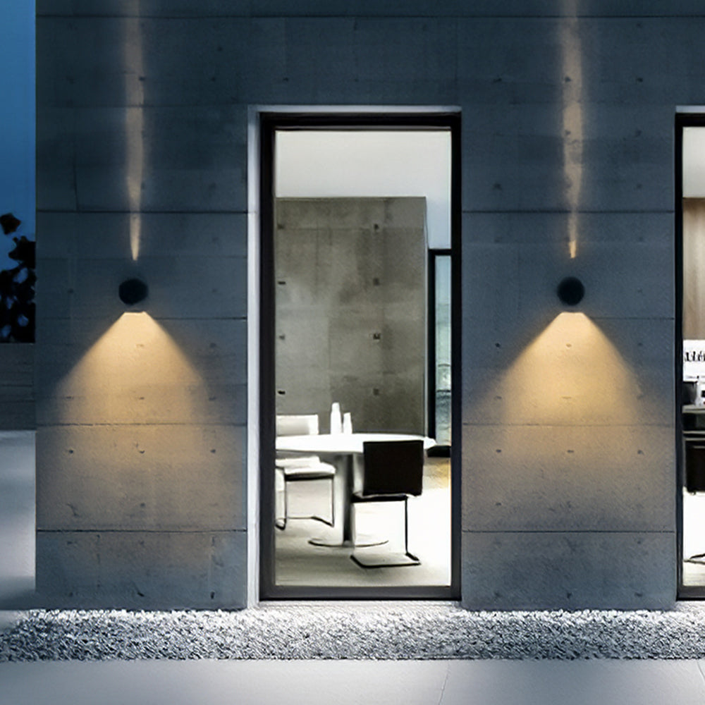 CIRVIA Outdoor Wall Lights – Stylish Illumination for Your Exterior 5