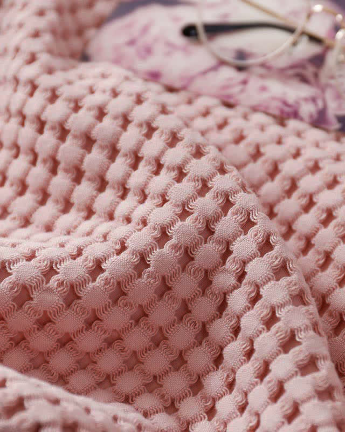 Château Haven Litter Ceiling – Charming Waffle Texture for Cozy Vibes 6