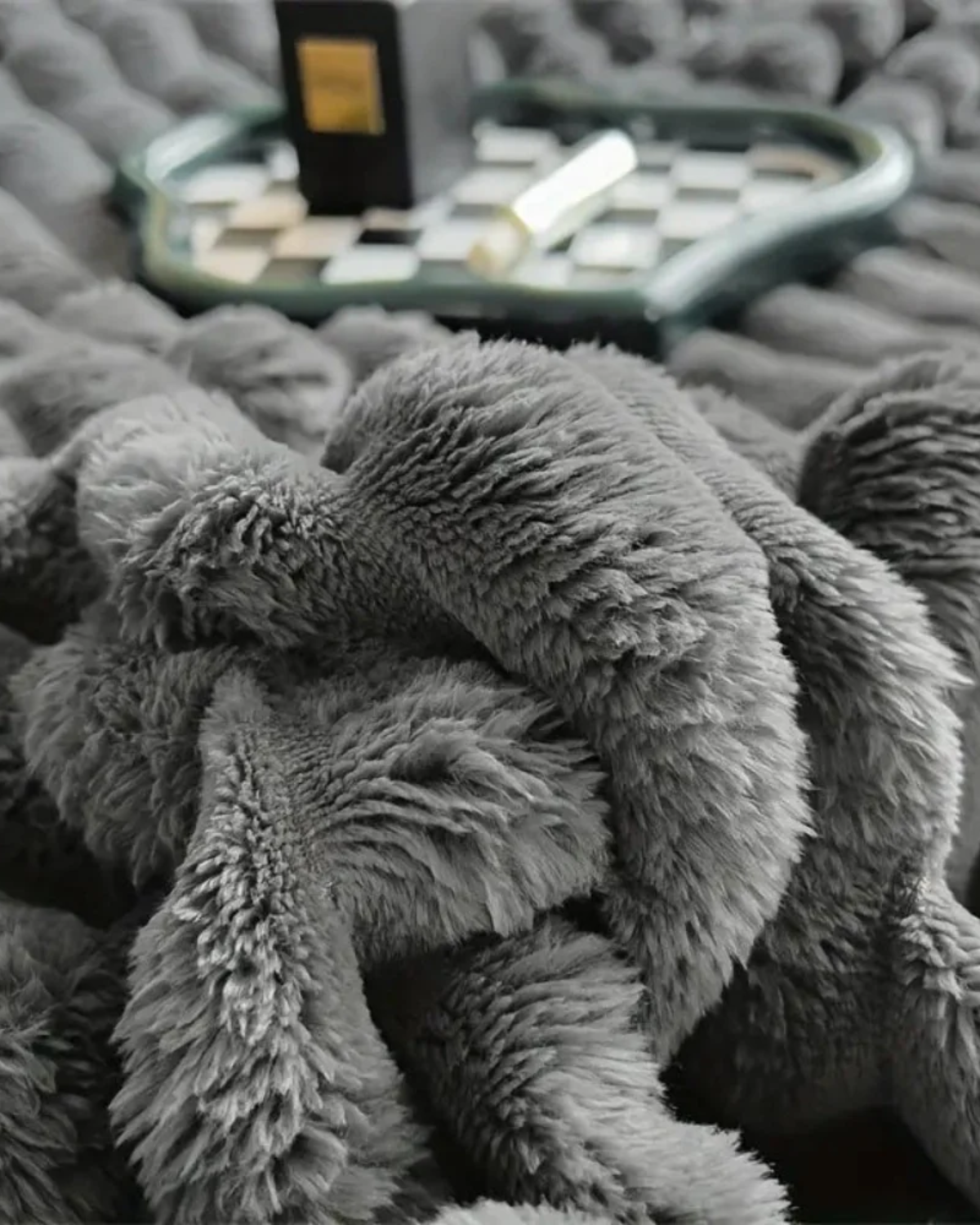 Chice Plush Thermal Blanket – Luxurious Warmth for Cozy Evenings 3