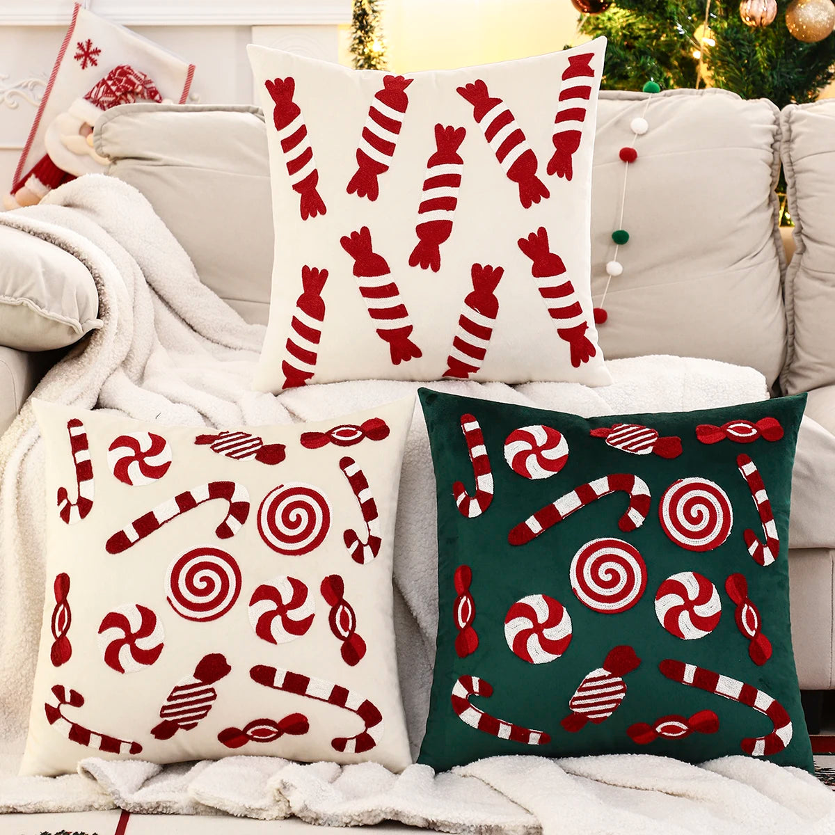 Christmas Cushion Cover With Snowflakes – Luxurious Velvet For A Festive Touch 5