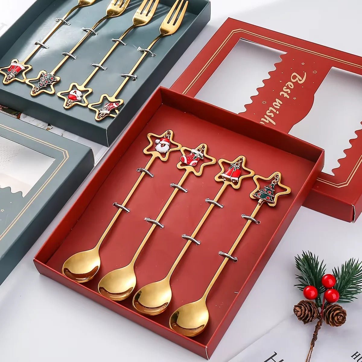 Christmas Dessert Spoon Set – Charming Cutlery for Festive Moments 4