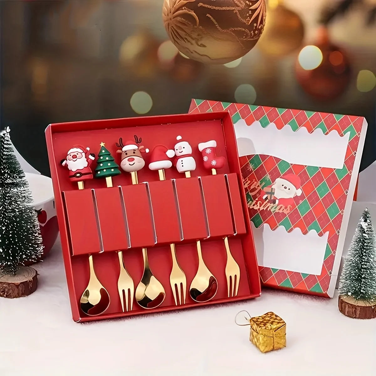 Christmas Fork and Spoon Set – Charming Santa Design for Festive Feasts 2