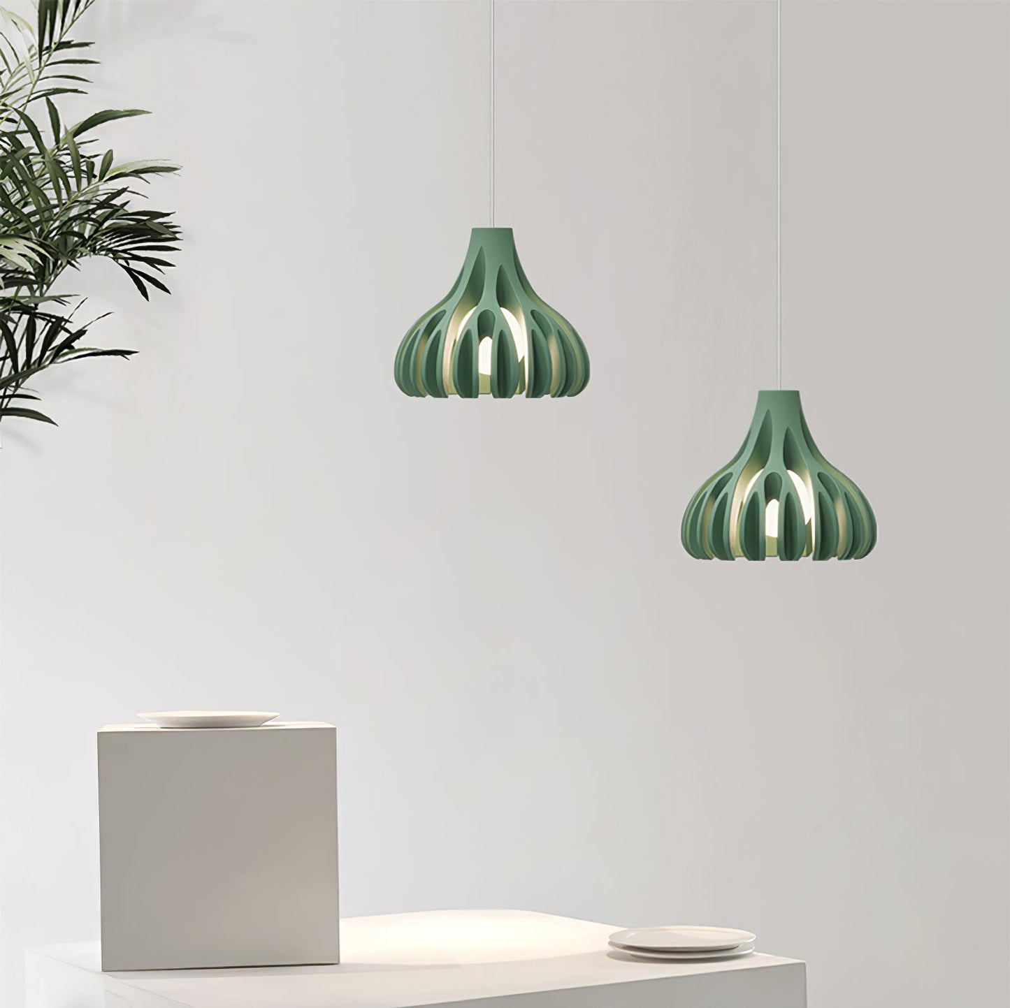 Coral Resin Pendant Lamp – Modern Arc Design for Stylish Interiors 8