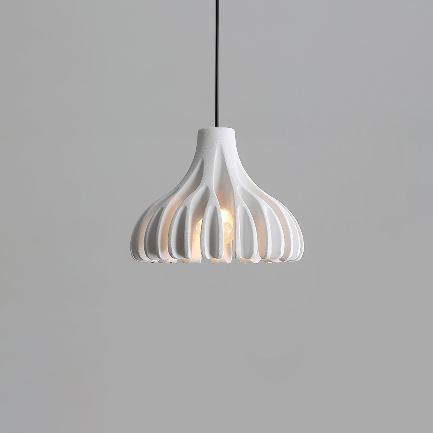 Coral Resin Pendant Lamp – Modern Arc Design for Stylish Interiors 9