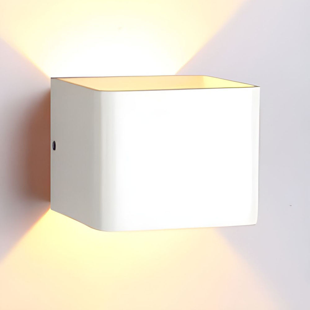 Cubbon Wall Lamp – Modern LED Sconce Light for Contemporary Spaces 2