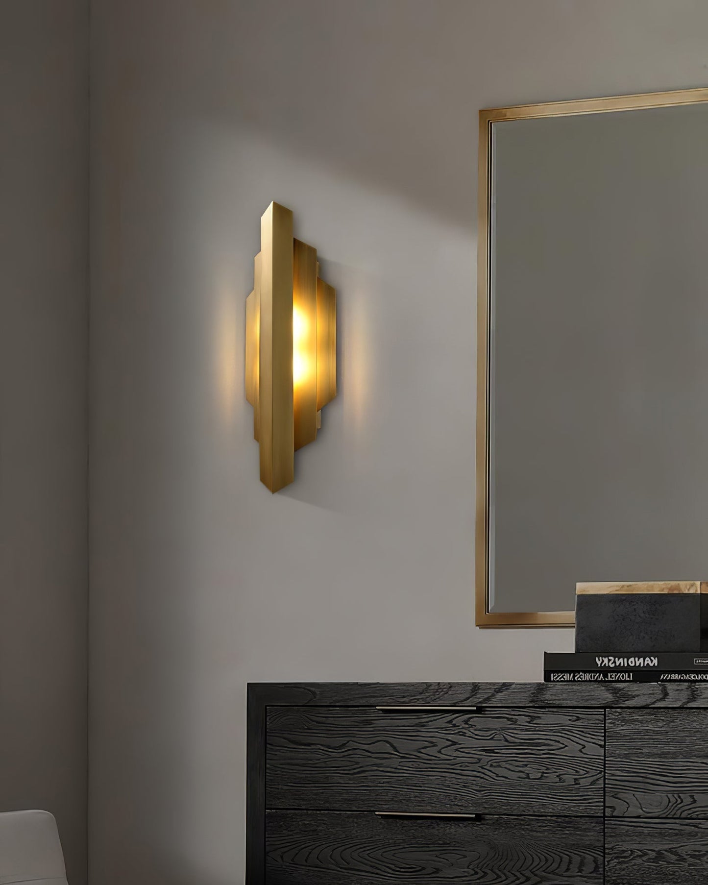 Deco Wall Lamp – Stylish Indirect Illumination for Any Space 8