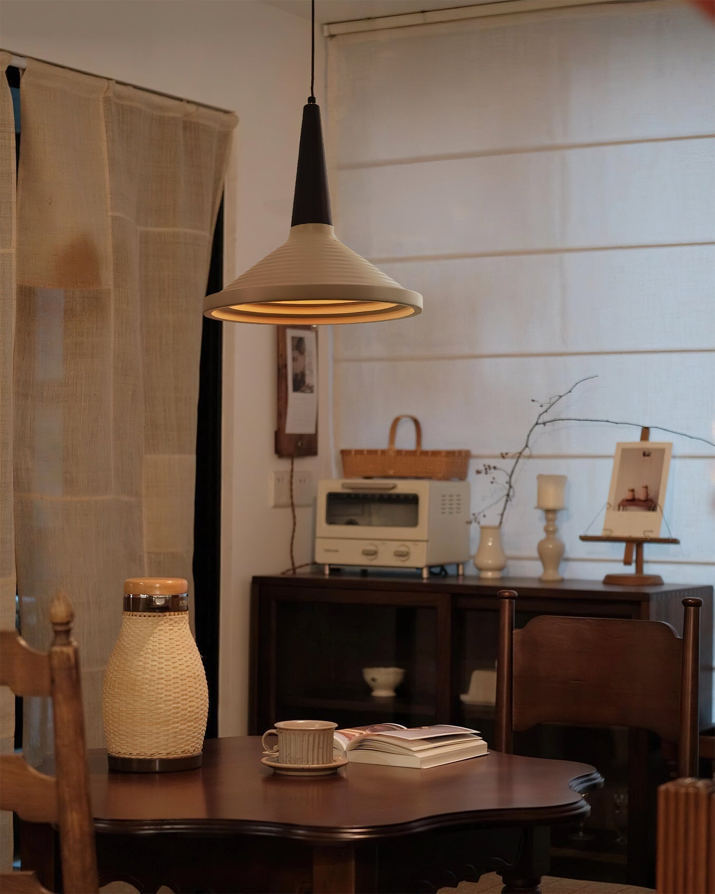 Doherty Pendant Light – Natural Elegance for Stylish Spaces 7