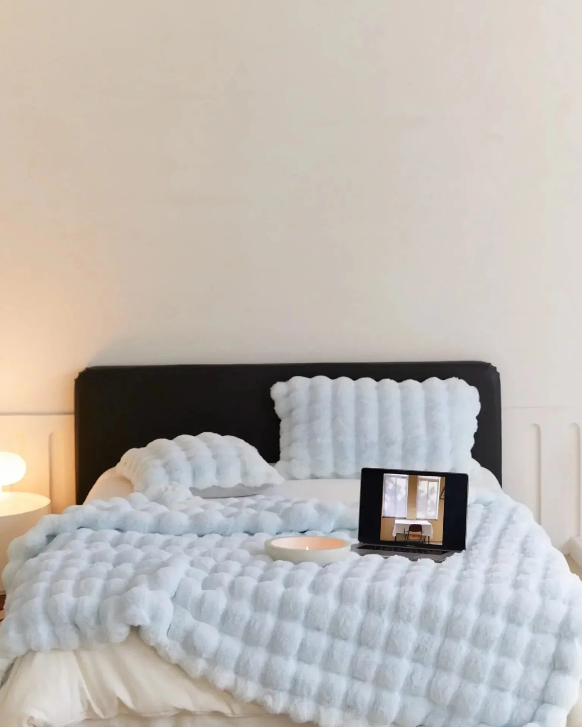 **Étoffe Cloud Wool Blanket – Cozy Luxury for Every Space** 5