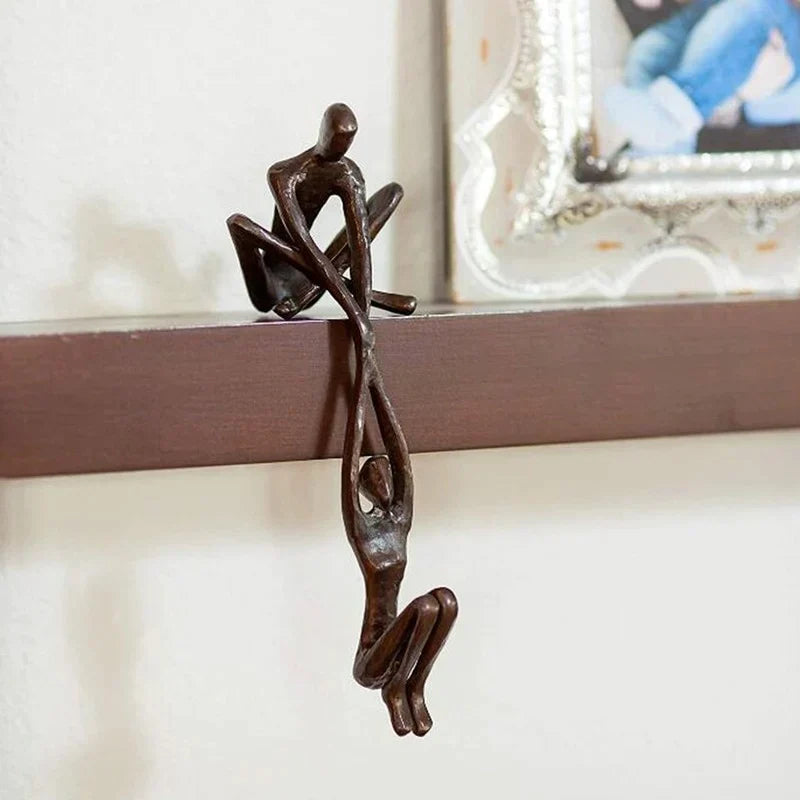 **Euwige Love and Strength Sculpture – Emblem of Trust and Harmony** 3