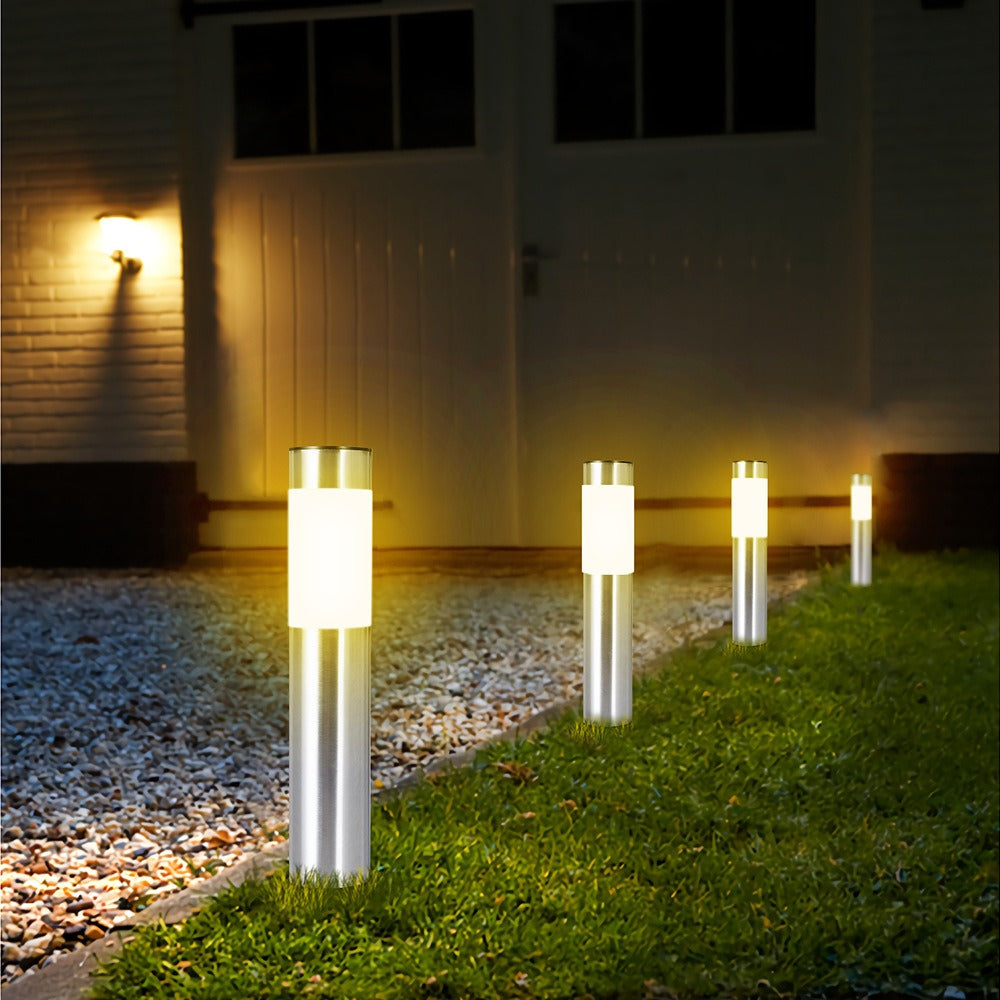 Felix Outdoor Lighting – Elegant Solar Garden Illumination 3