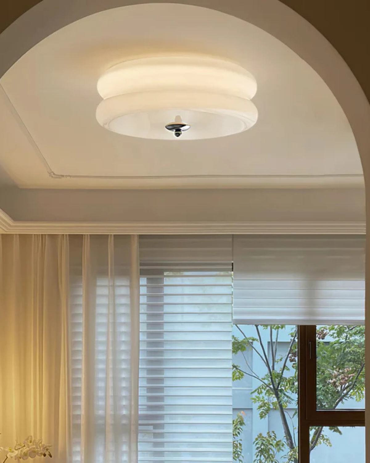 Flush Mount Ceiling Light Disc Shape – Elegant Design for Soft Illumination 4