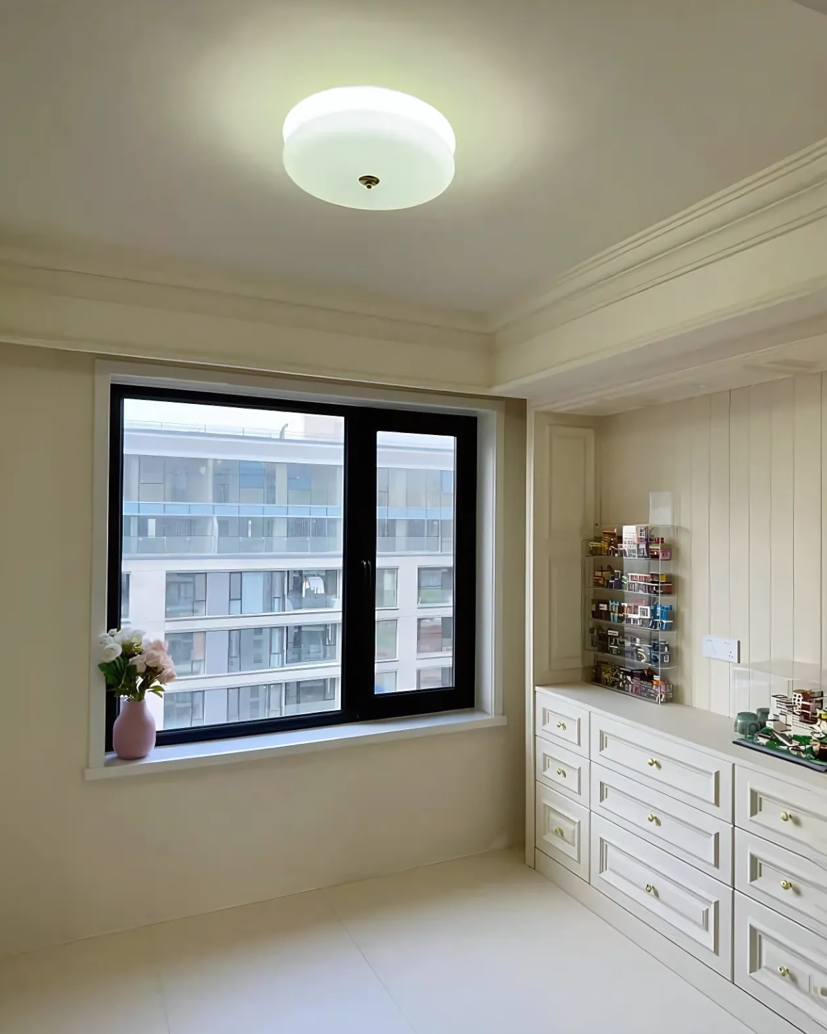 Flush Mount Ceiling Light Disc Shape – Elegant Design for Soft Illumination 5