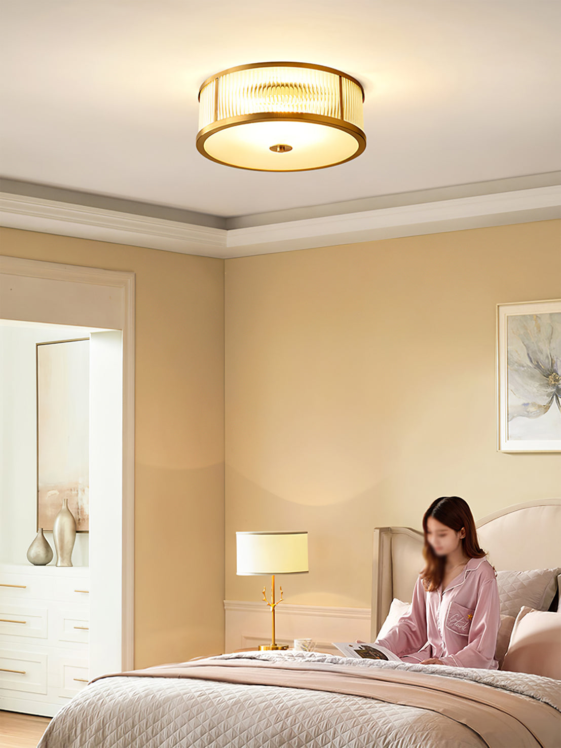 Geneva Ceiling Lamp – Vintage Elegance for Cozy Spaces 4