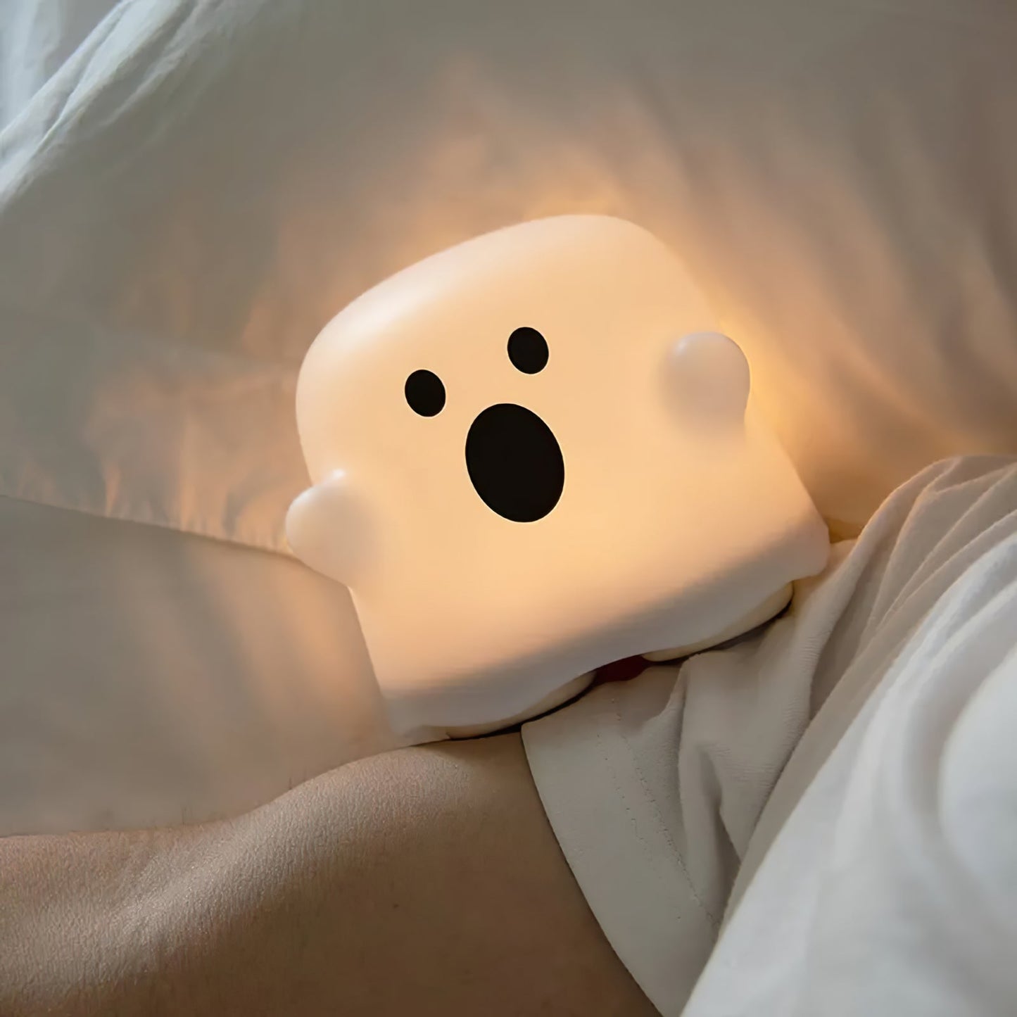 Ghost Table Lamp – Cordless Design for Effortless Elegance 3