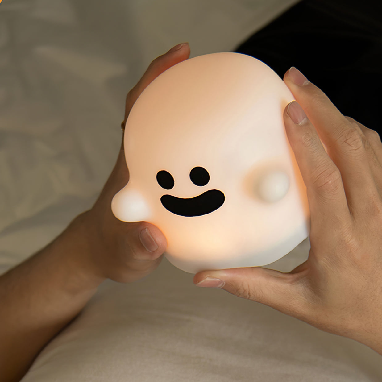 Ghost Table Lamp – Cordless Design for Effortless Elegance 7