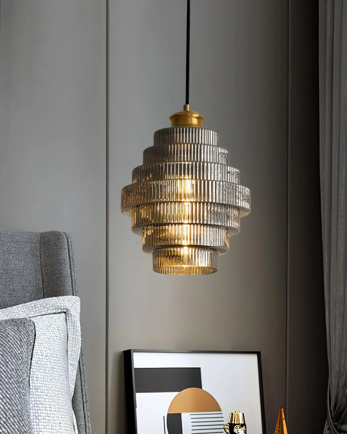 Hanging Lamp Ribbed Glass Retro – Warm Illumination with Classic Elegance 3