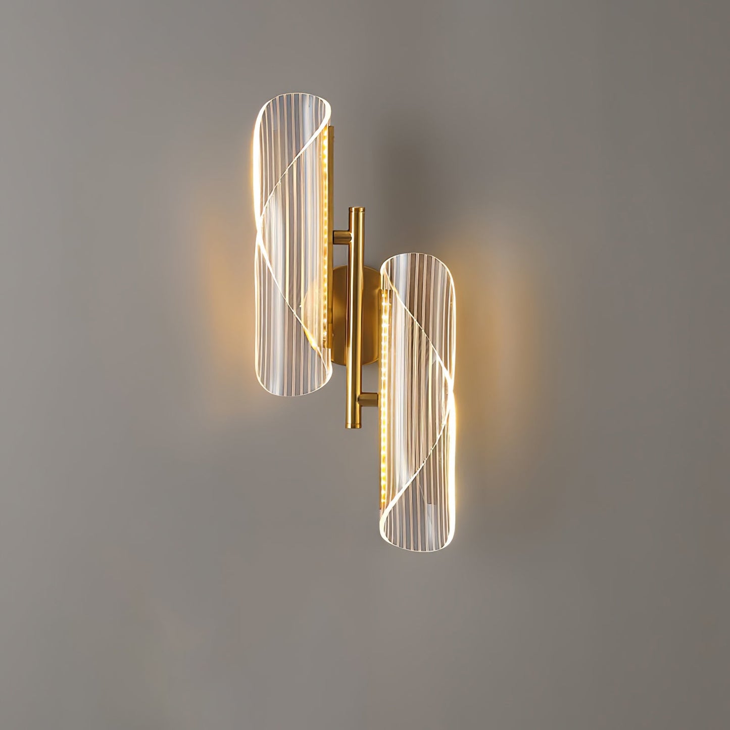 Hershal Luxe Wall Lamp – Stunning Crystal Design with Warm Glow 4