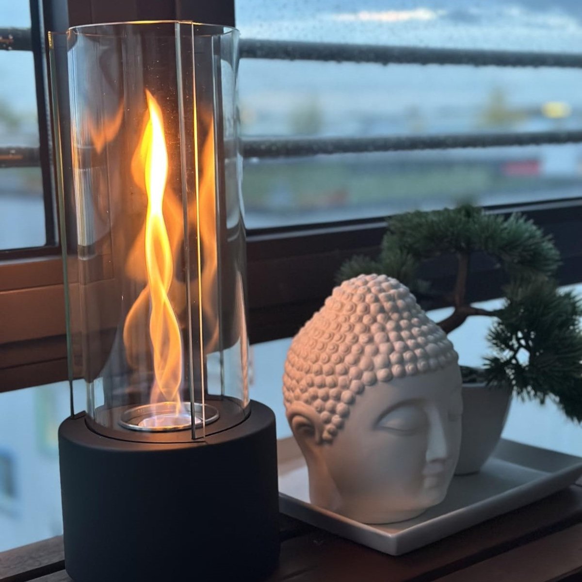 Ignis Table Lamp – Classic Design with Warm Ambiance 4