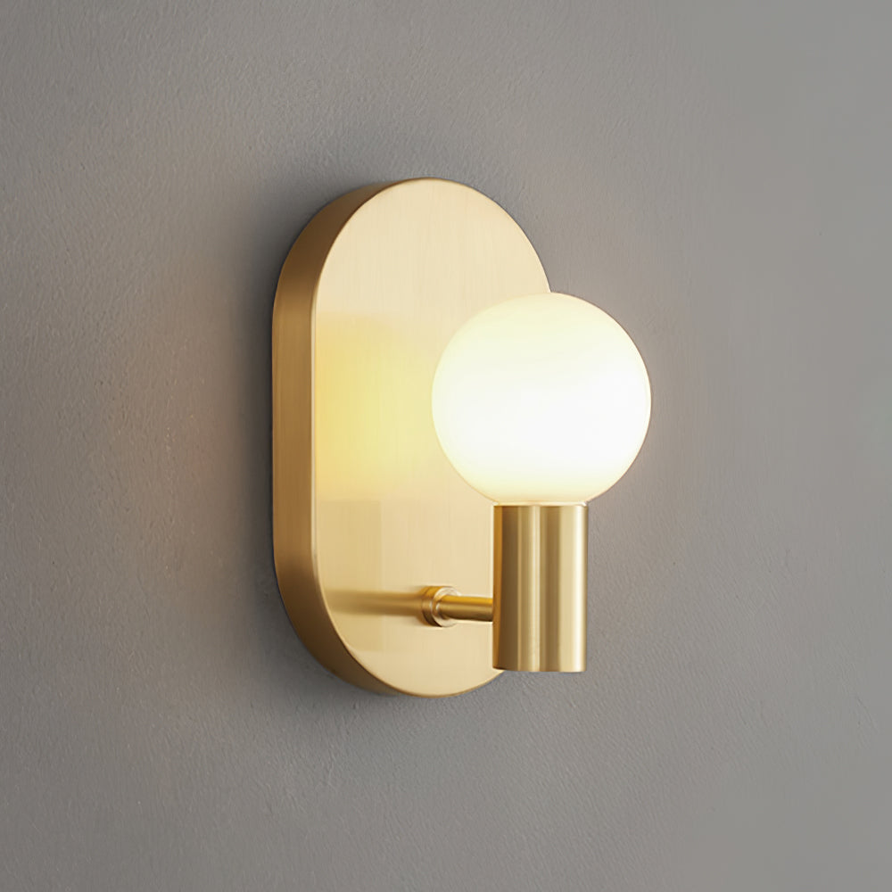 Kalux Wall Lamp Brass – Chic Illumination for Cozy Spaces 2