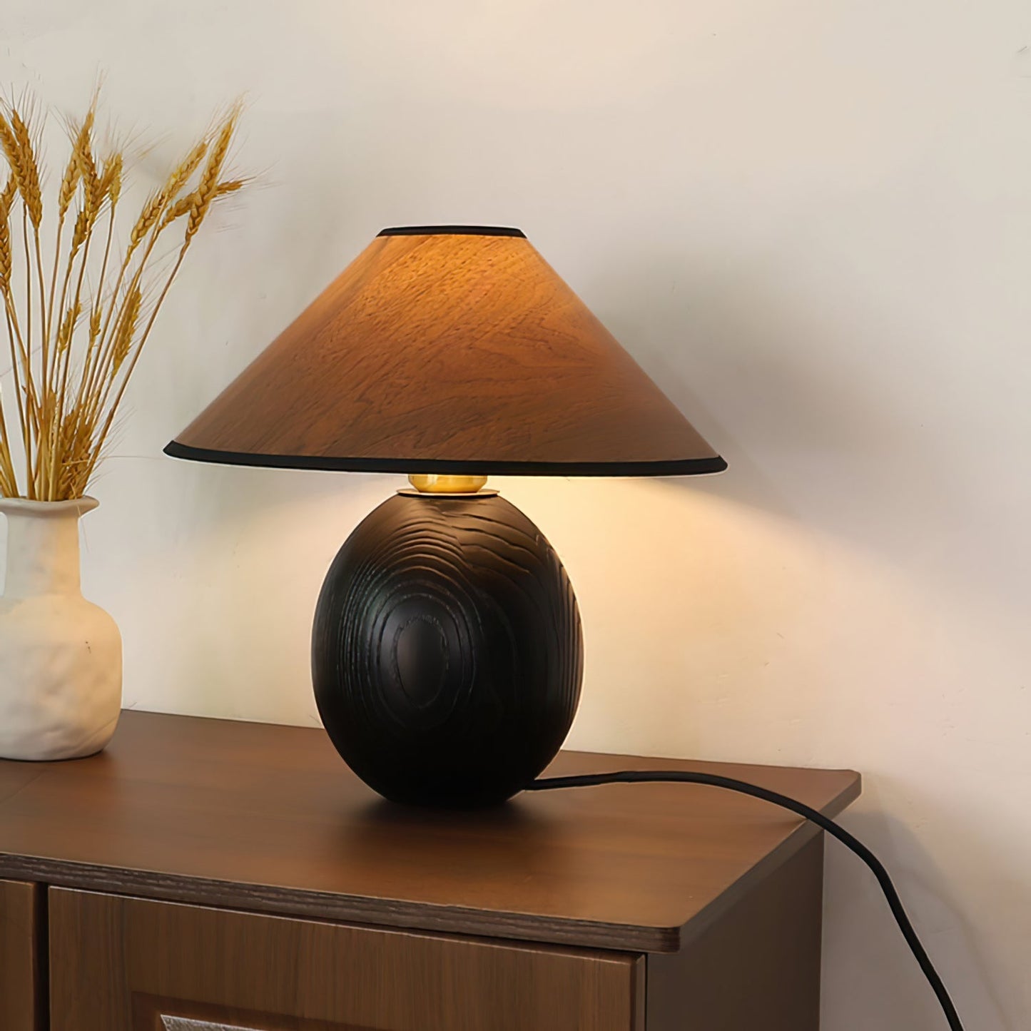 Kodu Table Lamp – Natural Elegance for Cozy Spaces 2