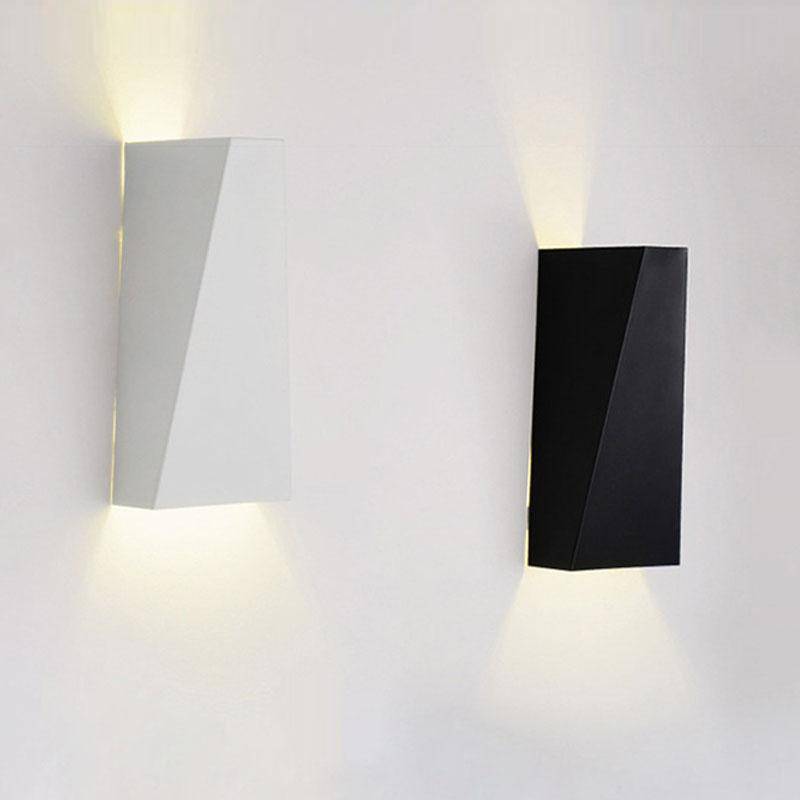 Kubik LED Ceiling Light – Sleek Cubic Design for Modern Ambience 1