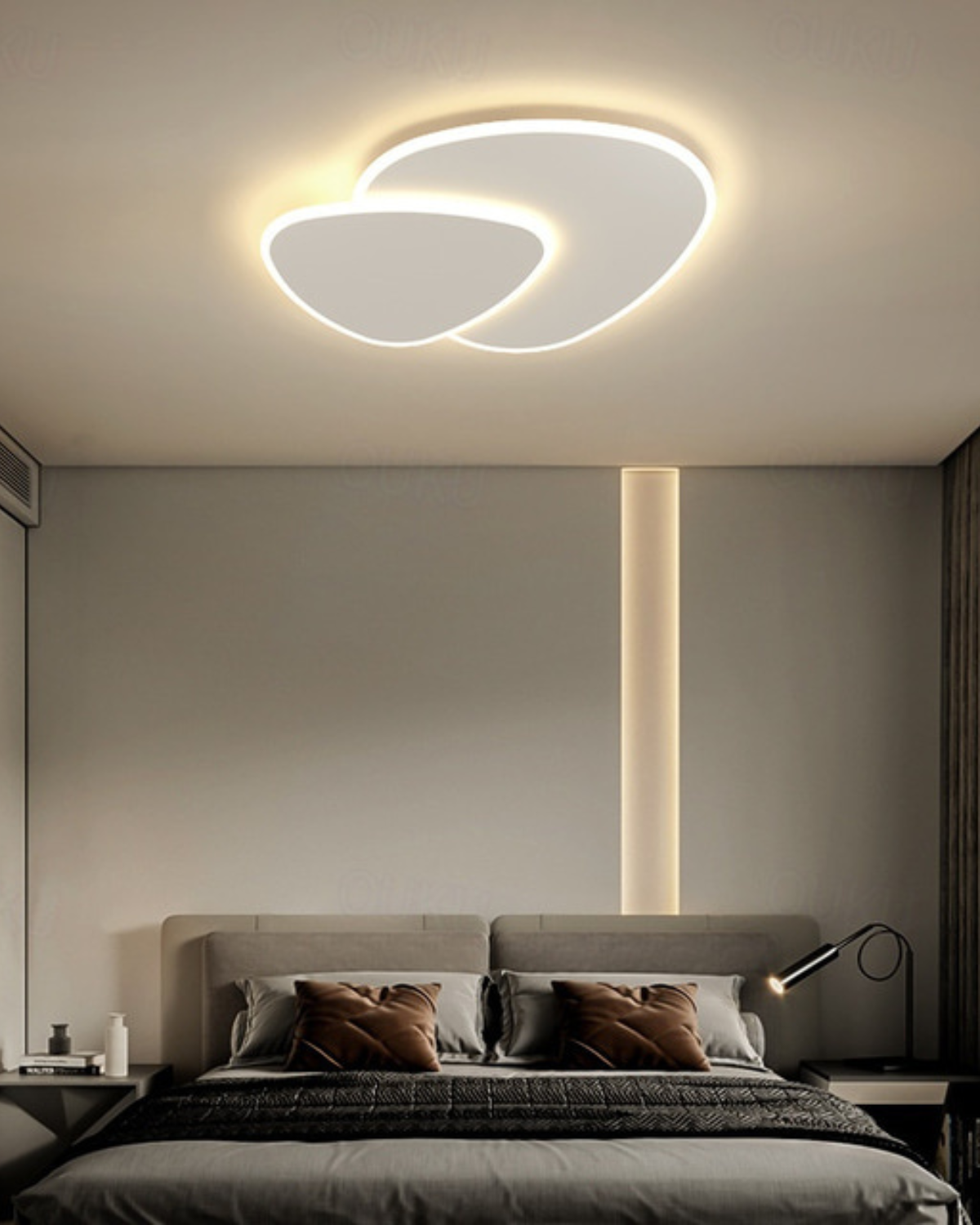 L'Éclipse Moderne Ceiling Lamp – Elegant Asymmetrical Design with Warm LED Light 6