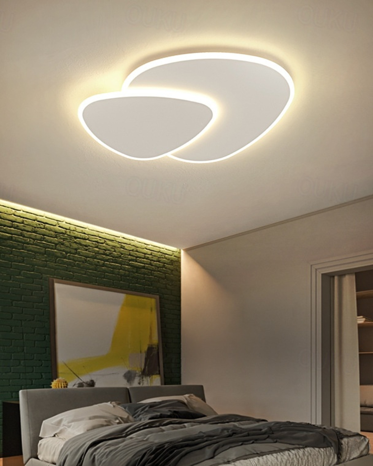 L'Éclipse Moderne Ceiling Lamp – Elegant Asymmetrical Design with Warm LED Light 8