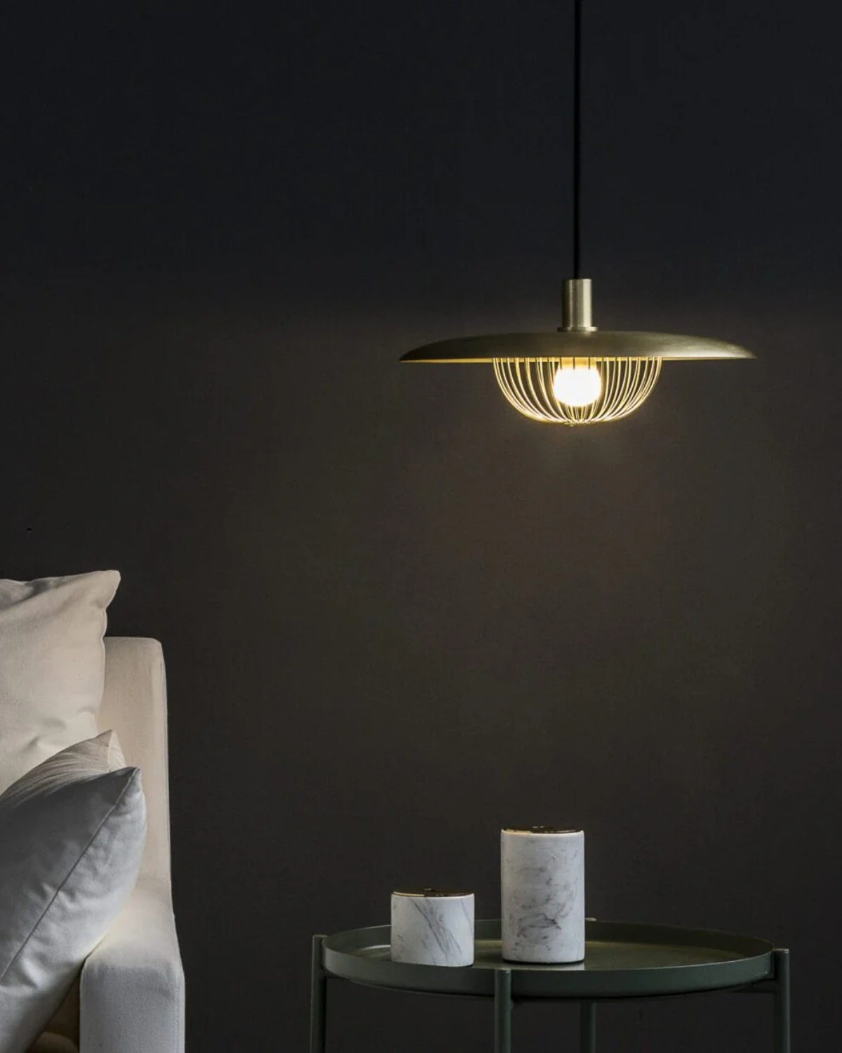L'Envol De Lumière Pendant Light – Modern Elegance for Inviting Spaces 3