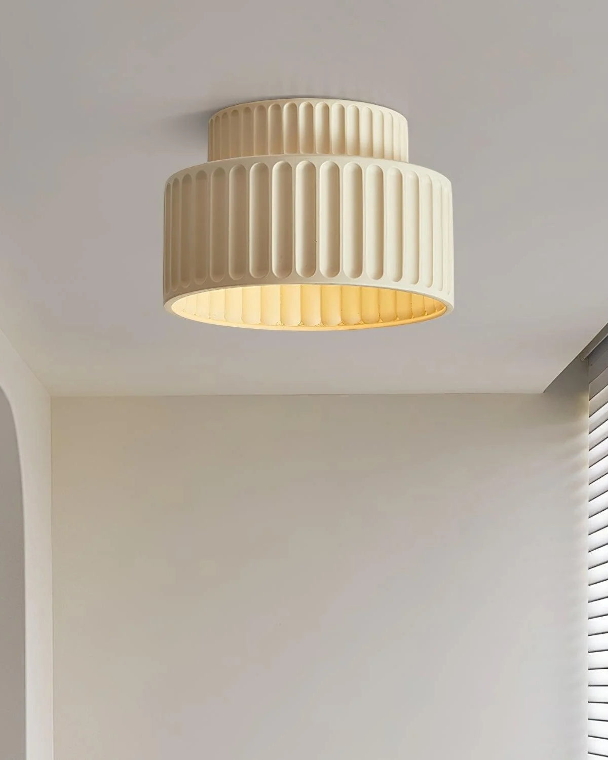 La Côte Flush Mount Ceiling Light – Elegant Design with Warm Ambiance 8