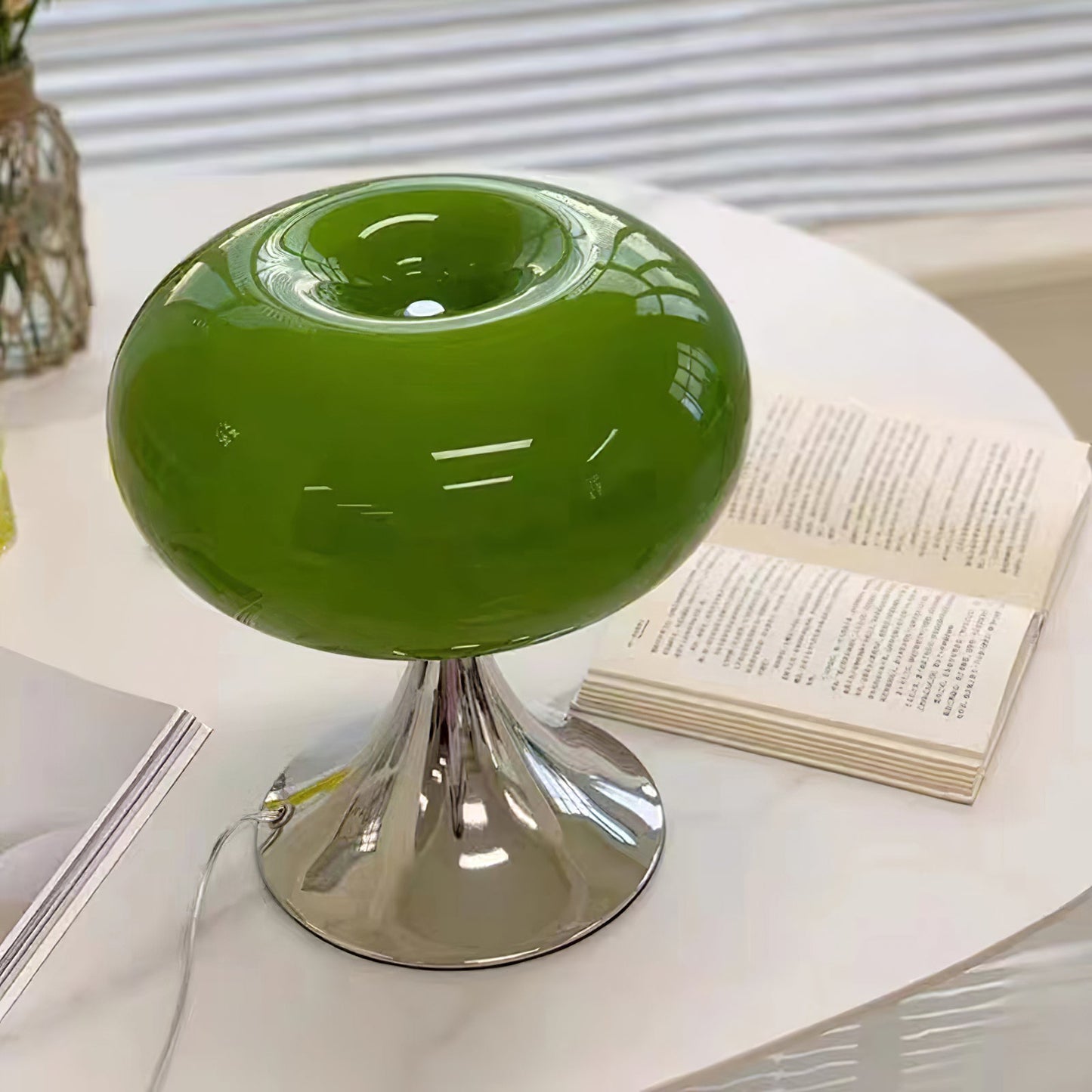 Lollipop Table Lamp – Vibrant Illumination for Any Room 5