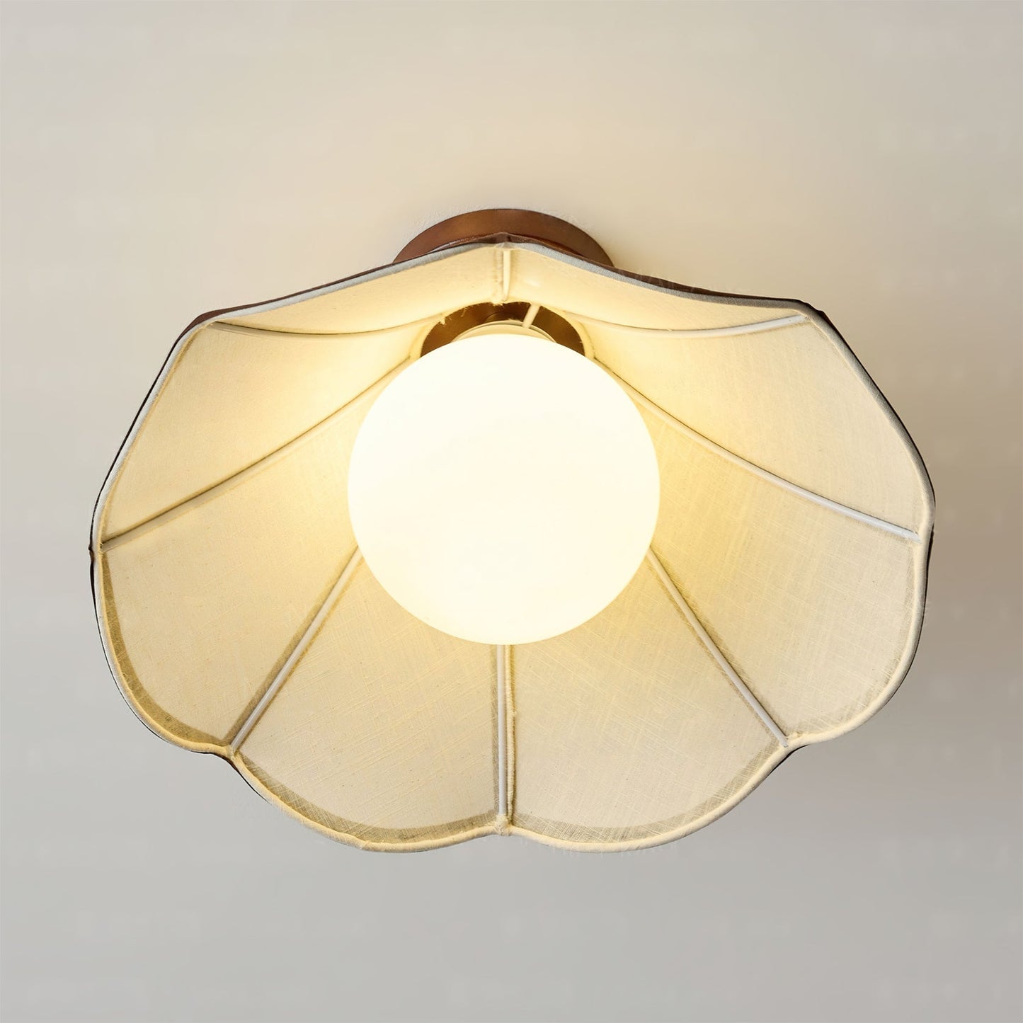 Lonzo Ceiling Light Fixture – Warm Glow for Cozy Atmosphere 8
