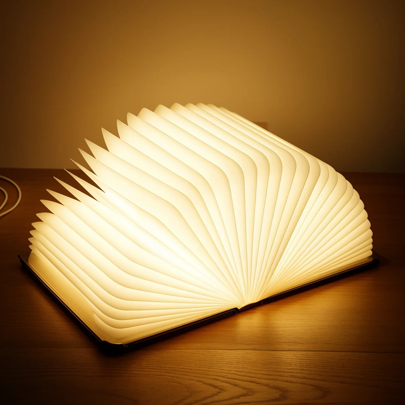 Luminobook – Stylish LED Book Light for Cozy Reading 3