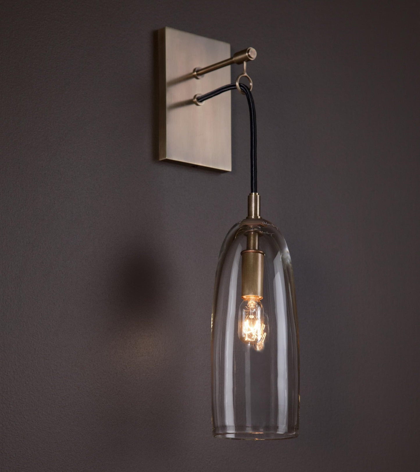 Lure Wall Sconce Lighting – Timeless Style for Elegant Spaces 8