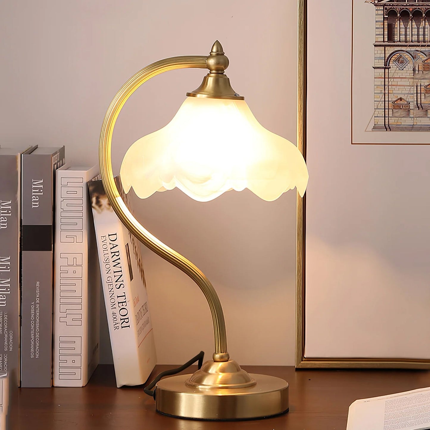 Magnolya Blüten Table Lamp – Sophisticated Illumination with Floral Elegance 6