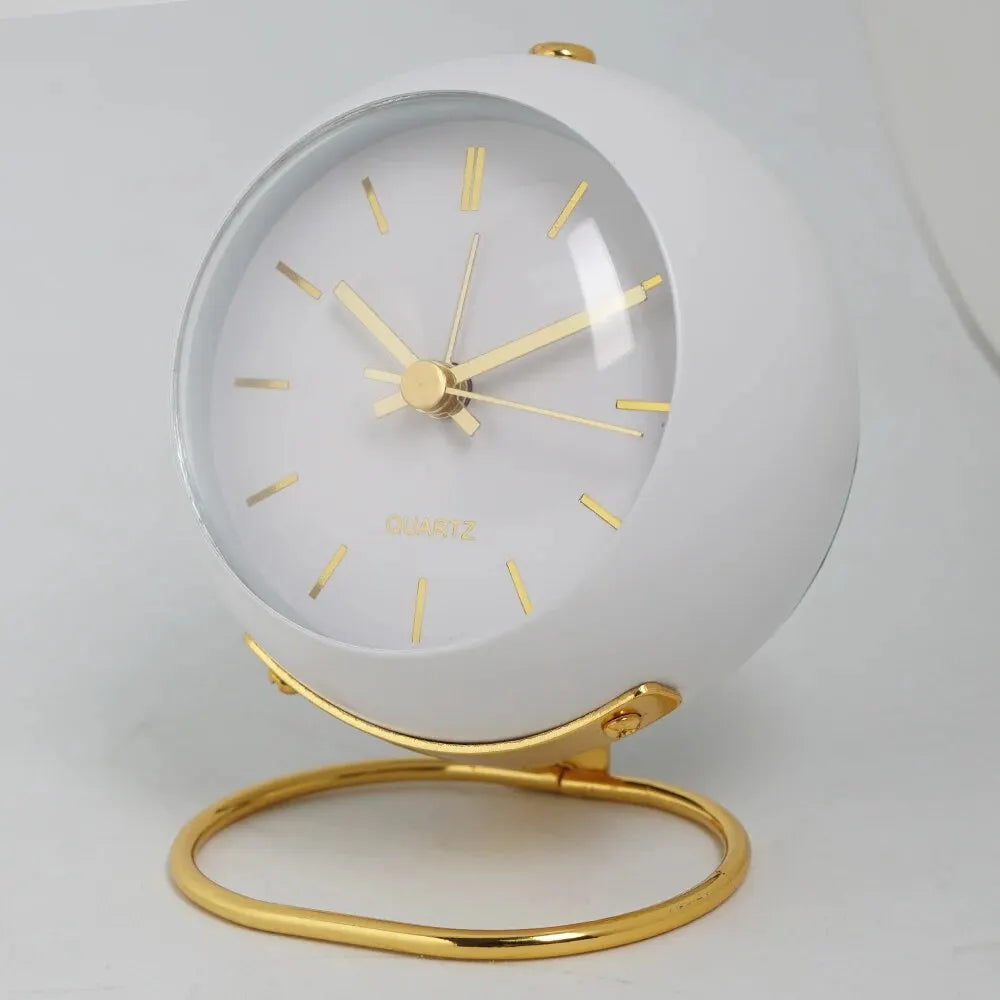 Minimalistic Alarm Clock – Tranquil Design for Restful Sleep 3