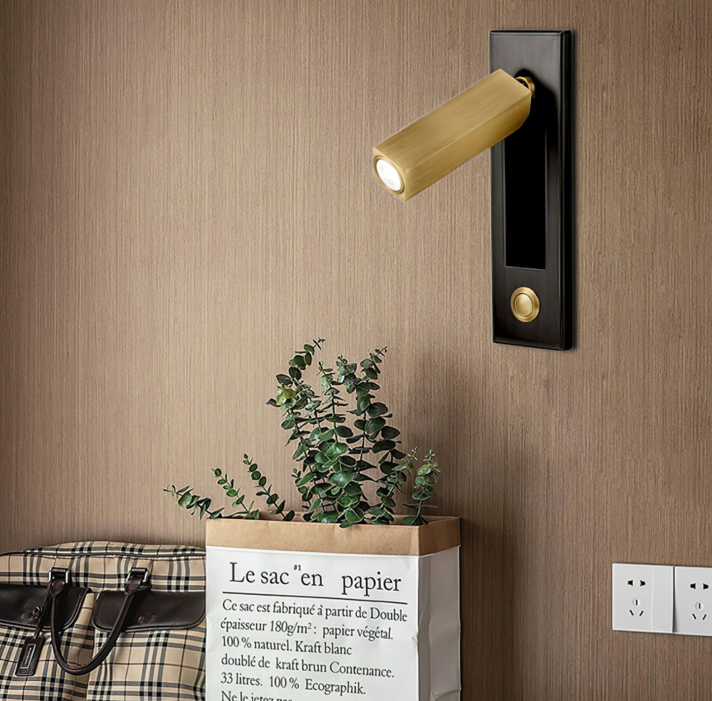 Modern Nightstand Lamp With Dimming Function – Flexible Light For Cozy Reading 3