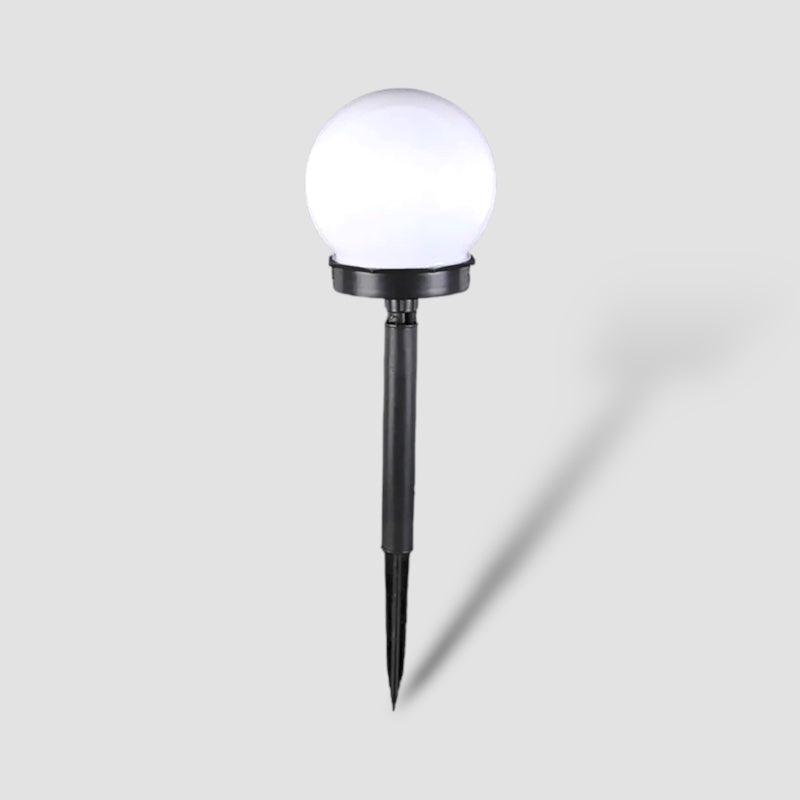 Modern Solar Garden Light – Effortless Outdoor Ambiance 1