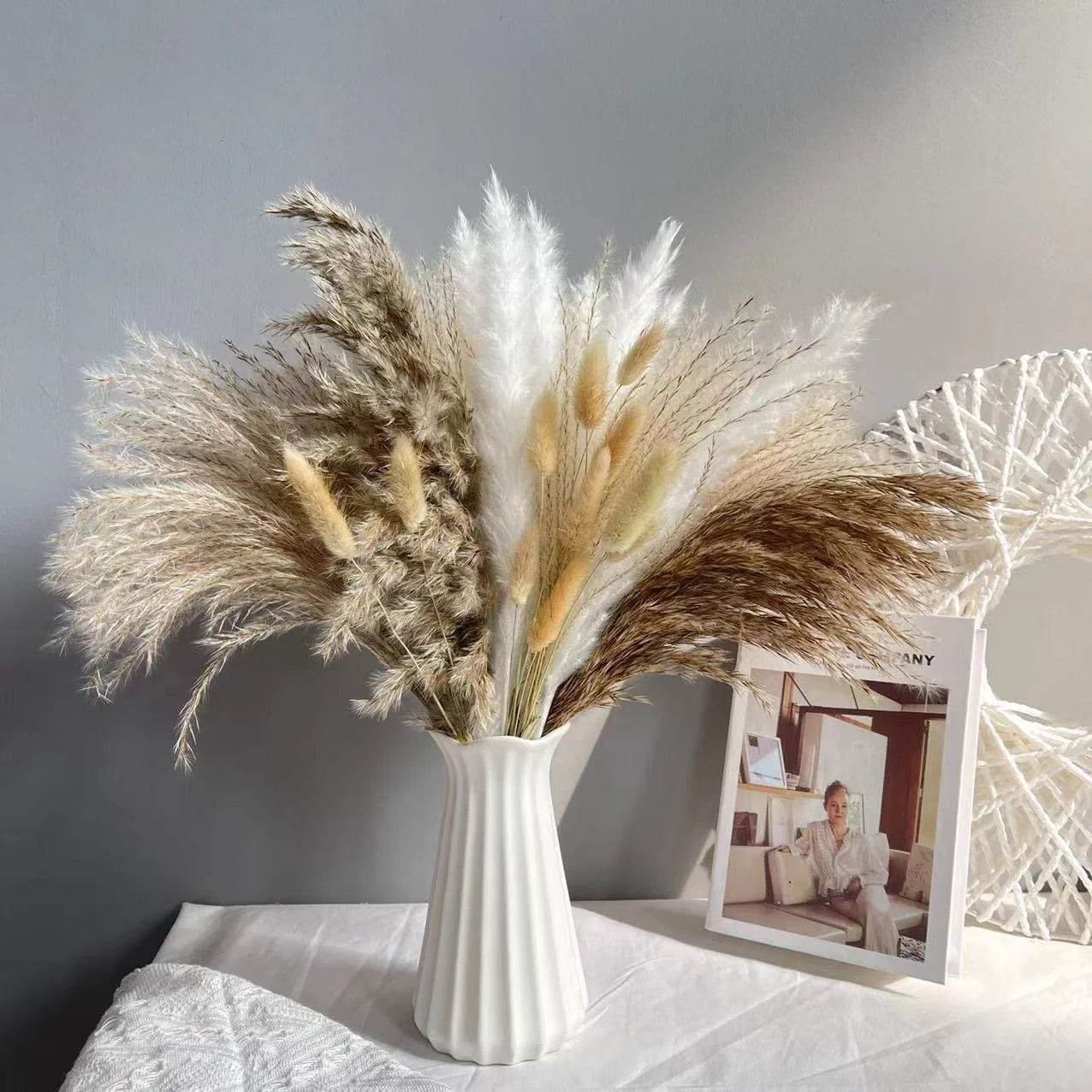 Natural Dried Pampas Grass Bouquet – Chic Floral Accent for Elegant Spaces 5